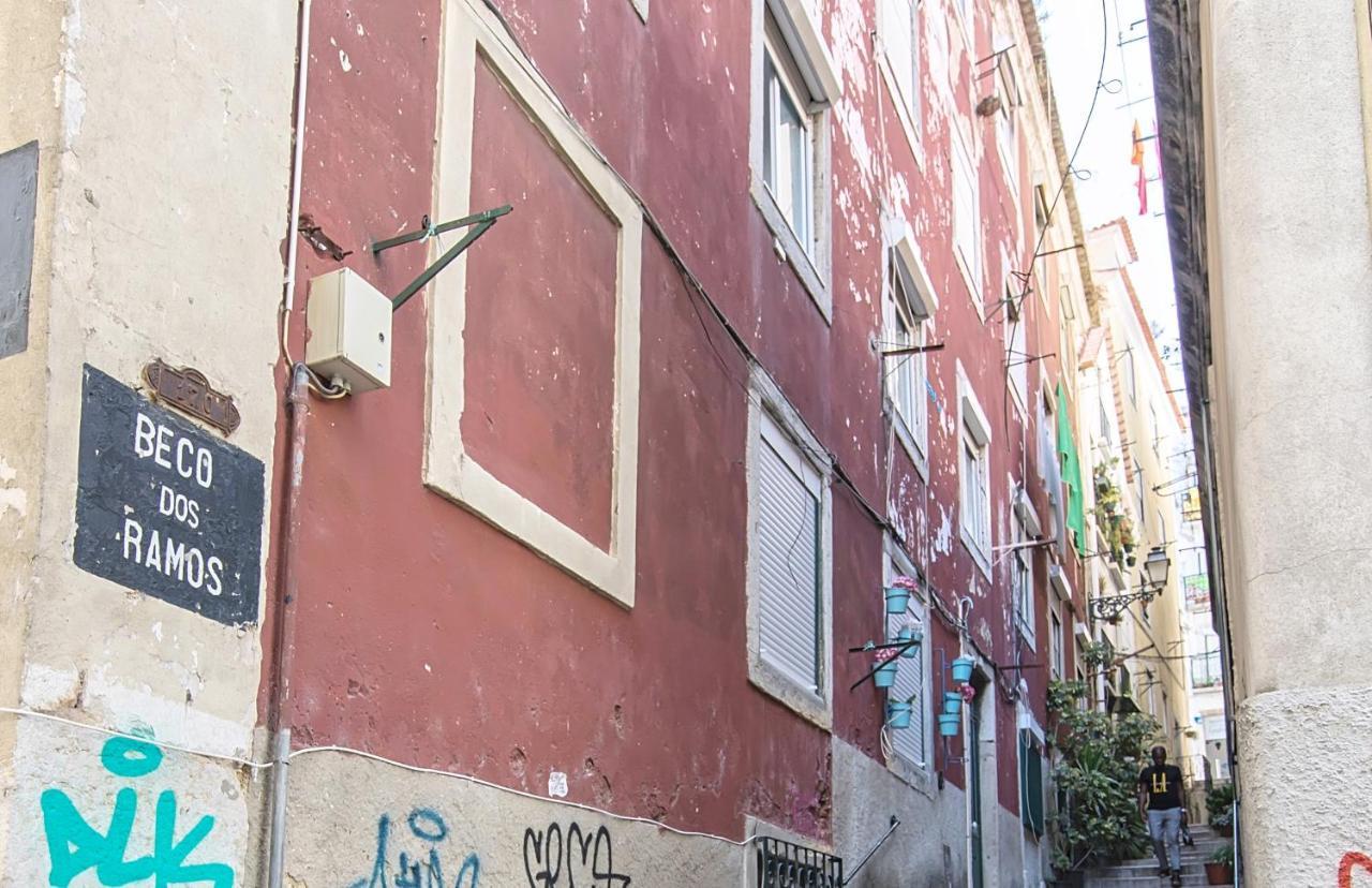 Alfama Typical Beco Dos Ramos Leilighet Lisboa Eksteriør bilde